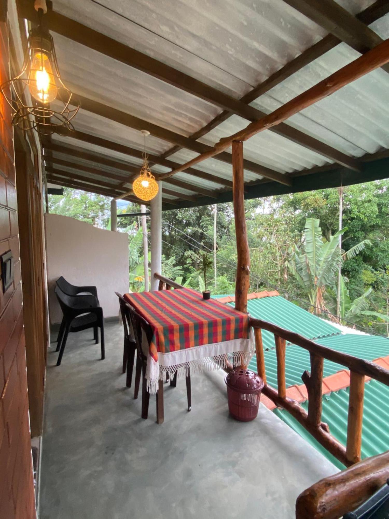 Cozy Homestay Waterfall Road Ella Esterno foto