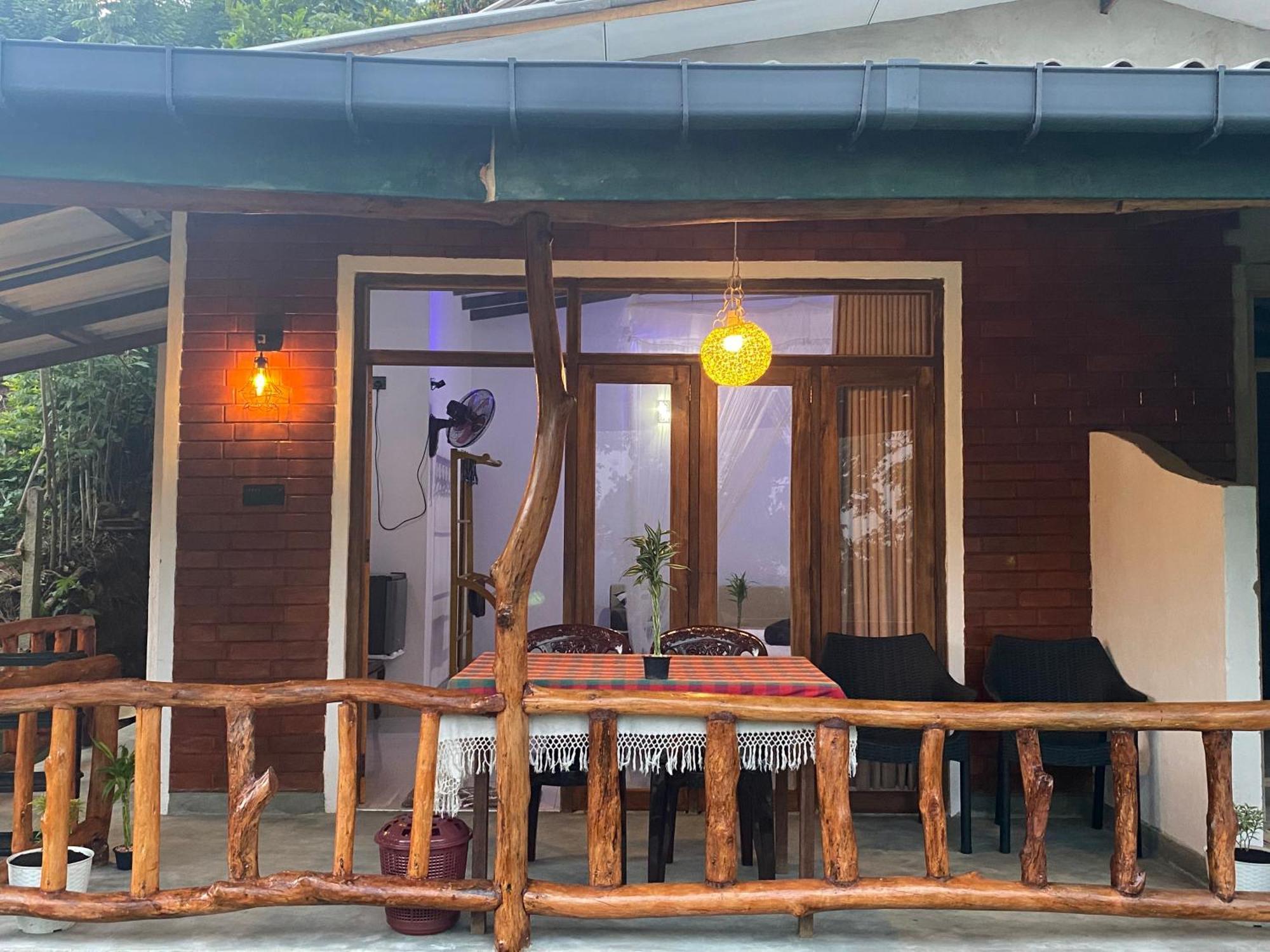 Cozy Homestay Waterfall Road Ella Esterno foto